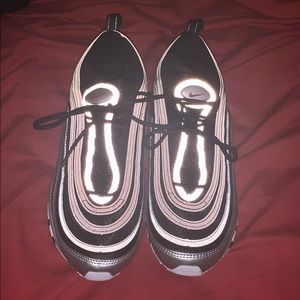Men’s size 10.5 Nike air max 97 shoe